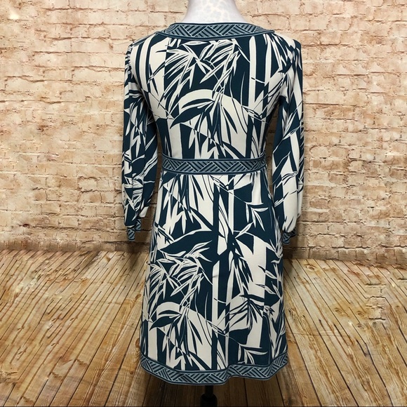 Retro Printed Dress - Picture 4 of 8